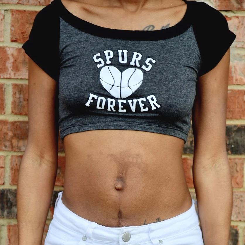 Silver and Black Raiders White Short Sleeve Crop Top / Cropped Jersey –  Lyla's Crop Tops