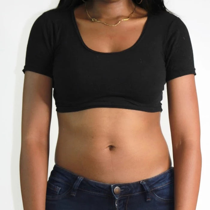 Black Short Sleeve Form-Fitting Crop Top / Made in USA – Lyla's Crop Tops
